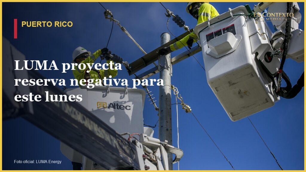 Trabajadores de LUMA Energy realizan labores en la red eléctrica de Puerto Rico.